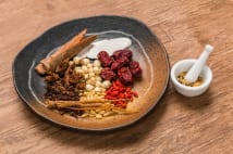 漢方薬で注意すべき点 飲み合わせ、副作用、アレルギーなど