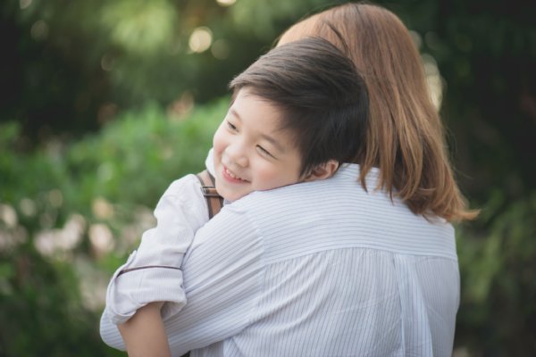 非婚出産を選ぶ女性にはさまざまな事情があるようだ（写真／アフロ）