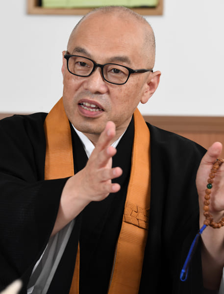 宗教学者・釈徹宗が貂々さんとスペシャル対談