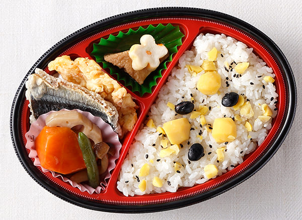 イオンの栗ご飯とさんま竜田弁当