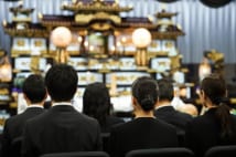 死後に子供を困らせちゃダメ、予想外の葬儀代を防ぐ旅立ち方