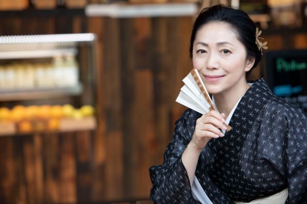 「人との繋がりを大切に、日本の心を歌いたい」と語る