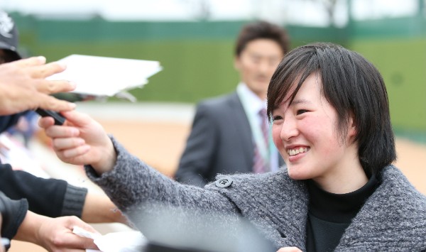 伝説の騎手 藤田伸二氏 藤田菜七子の客寄せパンダ化を批判 Newsポストセブン 伝説の騎手 藤田伸二氏 藤田菜七子の客寄せパンダ化を批判 Newsポストセブン