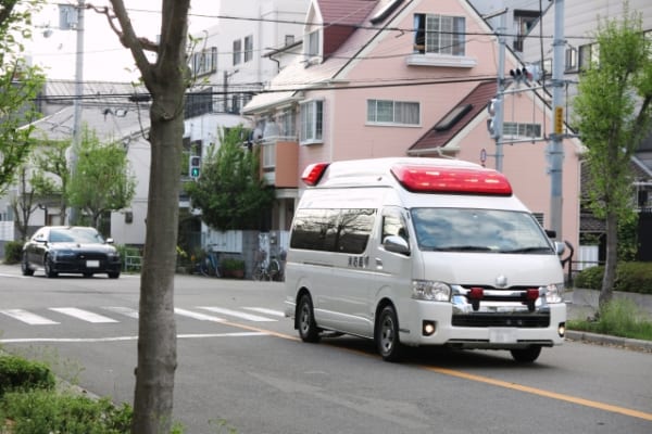 記憶障害の認知症母、父の死因は明確に記憶