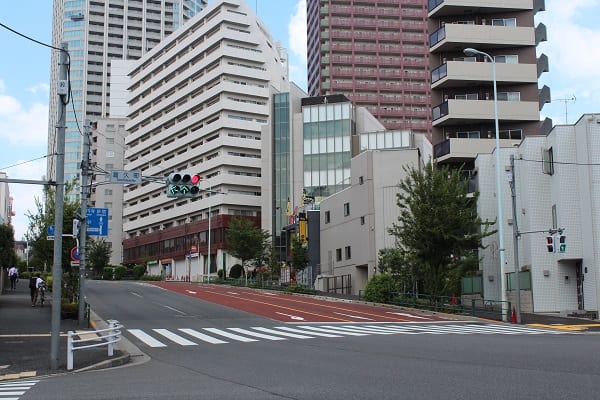 富久町西から四谷四丁目への上り坂は東京五輪マラソンの勝負どころ