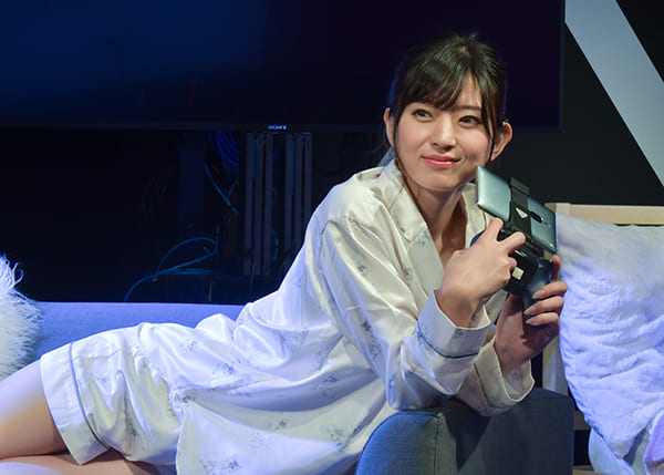 東京ゲームショウ2018「Xperia」ブースの美女コンパニオン