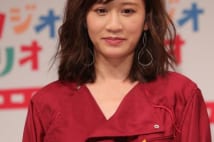 妊娠発表の前田敦子、「親バカでいっぱい写真撮ると思う」