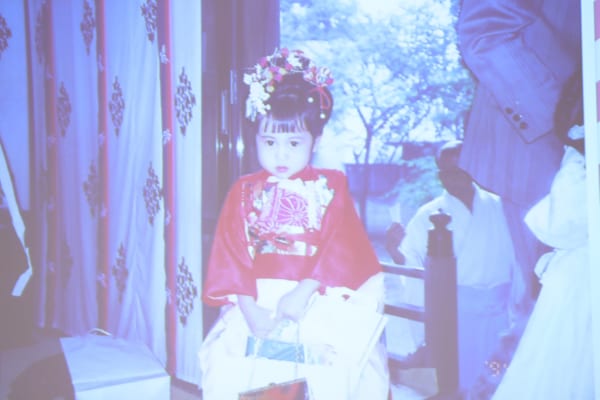 小さい頃の写真を公開した前田敦子