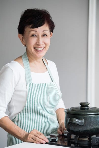 レシピ集を発売した料理研究家の松田美智子さん(撮影/鍋島徳恭)