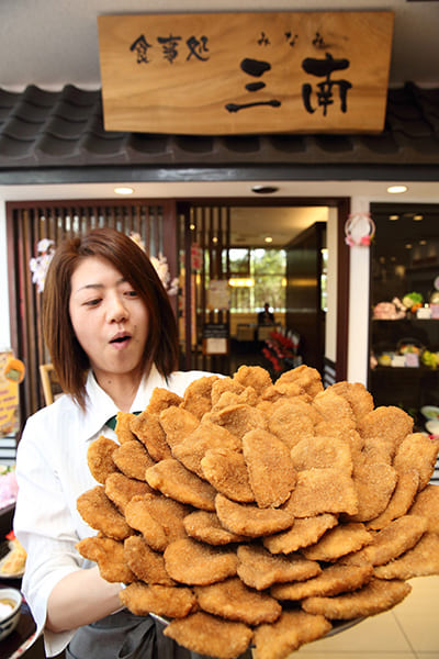 三南特製ソースカツ丼 ギガ 6600円(ノーマル880円~)