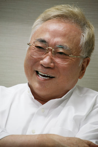 日本の次世代への期待を語る高須院長