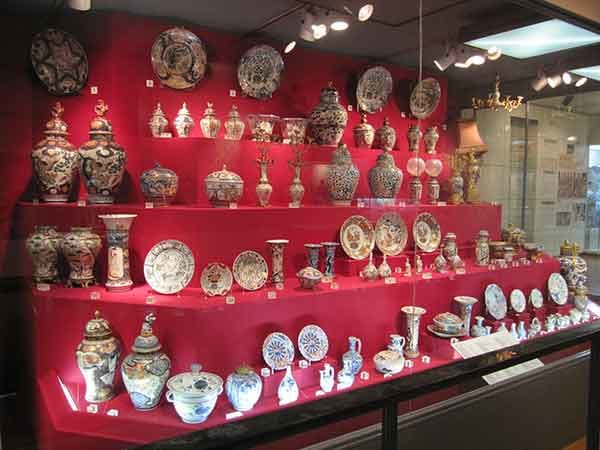 『佐賀県立九州陶磁文化館』では、ヨーロッパ各地から蒐集した有田町所蔵の“蒲原コレクション”を展示