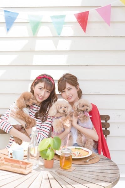 三田アナ（左）と堤アナ