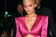 女優のカイリー・ジェンナーがスキンケアブランド設立へ