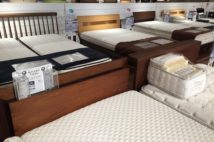 家具・小物から家電まで 愛好者たちに聞いた私のニトリ活用術