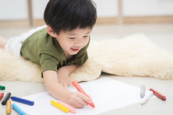 保育所全体が若年化している（写真／アフロ）