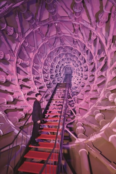 太陽の塔「左腕」