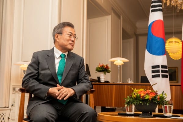 日韓関係はボロボロ（Scanpix Denmark／時事通信フォト）