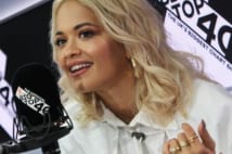 英の人気美女コンビ、美肌の秘密は“キンキン”になったアレ