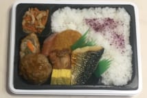 コンビニ「幕の内弁当」を実食比較 選ぶ基準は値段か中身か?
