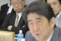 総理の威光で力増す「参与」　自分の理想で移民等政策進行