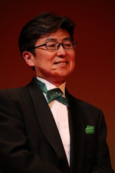 京国際映画祭オープニングセレモニーに登場したフジテレビ・笠井信輔アナ