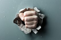 怒るのをやめたら人生変わった… 30代男性が確信した「怒るのは損」