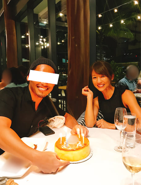 Aさんの誕生日を友人たちとお祝いした美恵子さん（2018年9月）