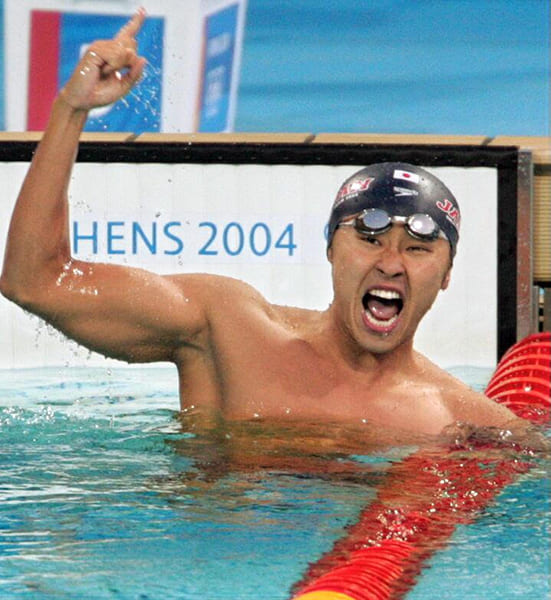 アテネ五輪で北島が平泳ぎ二冠達成（時事通信フォト）