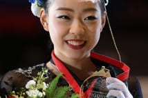 5726909 08.12.2018 Ladies gold medalist Japan's Kihira Rika poses during victory ceremonies at the ISU Grand Prix figure skating final in Vancouver, Canada. Alexander Vilf / Sputnik