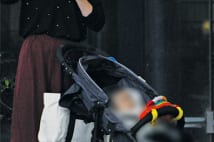 小塚崇彦と別居中の元フジ大島由香里アナ　子供との外出姿