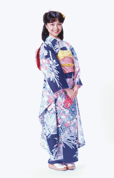石川ひとみ 和泉雅子 真行寺君枝 晴れ着の年女 秘蔵写真 Newsポストセブン