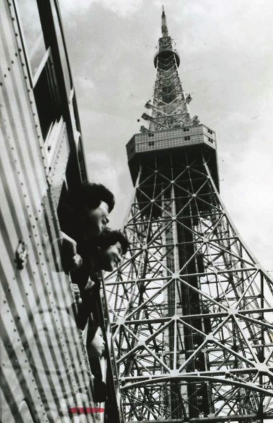 高度成長のシンボル 開業60周年 東京タワー の今昔物語 Newsポスト