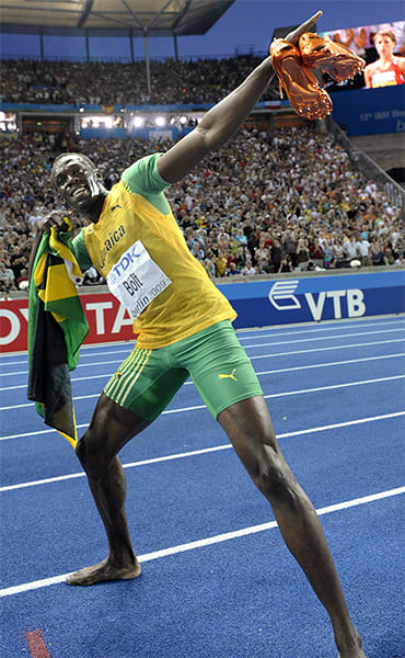 ボルトが世界陸上男子100m決勝で世界新記録を出し優勝（時事通信フォト）