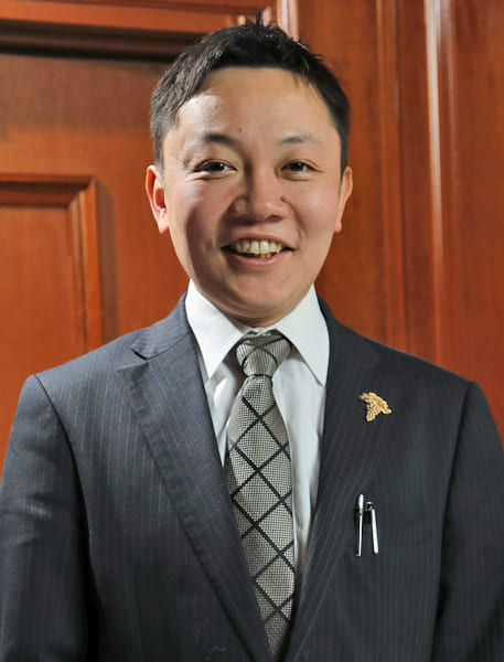 レストラン マノワのオーナー兼ソムリエの中村豪志さん（撮影／矢口和也）