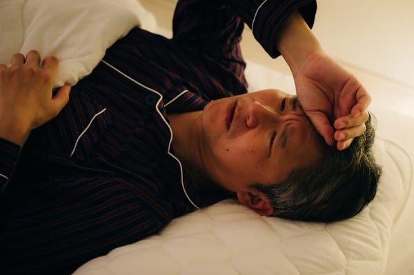 眠れない夜、どうするのが正解？