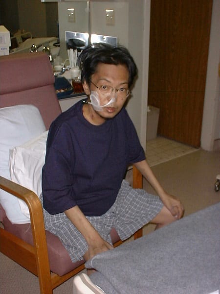 移植後は腹水もなくなった萩原さん。鼻のチューブから栄養を摂取