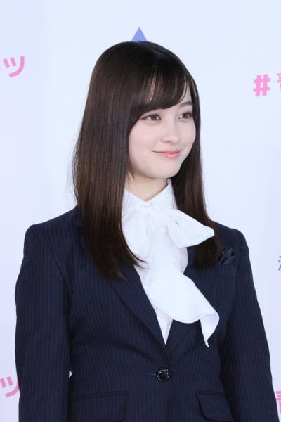 「洋服の青山」発表会に登場した橋本環奈