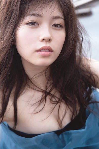 2011年に芸能界入りした