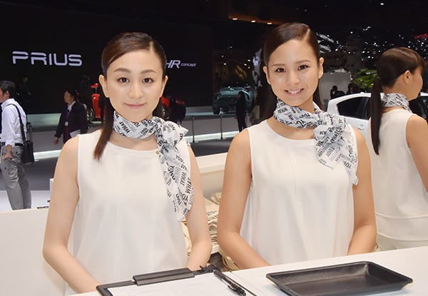 「東京モーターショー2015」トヨタブースの美女コンパニオン