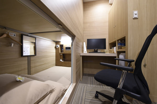 「安心お宿プレミア京都四条烏丸店」キャビンタイプの女性フロア
