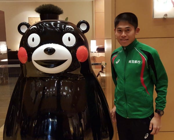 熊本でのレース後、くまモンとパチリ