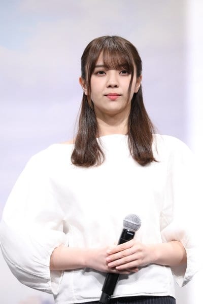 欅坂46(けやき坂46) - 欅坂46 小林由依 イオンカードブロマイド Amazon.co.jp: 小林由依 櫻坂46イオンカード限定生写真 2021