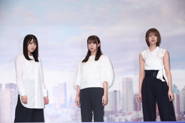 イオンカードのイベントに登場した菅井友香、小林由依、土生瑞穂