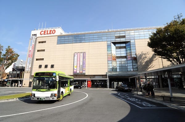 山梨県の甲府駅は、今春のダイヤ改正後も特急の停車本数は減らない