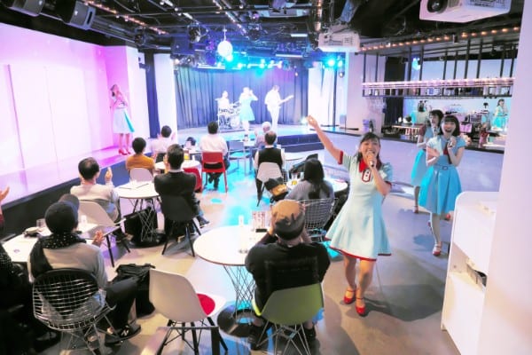 クライマックスには客席に