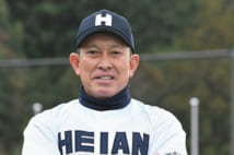 龍谷大平安の原田英彦監督（撮影／杉原照夫）