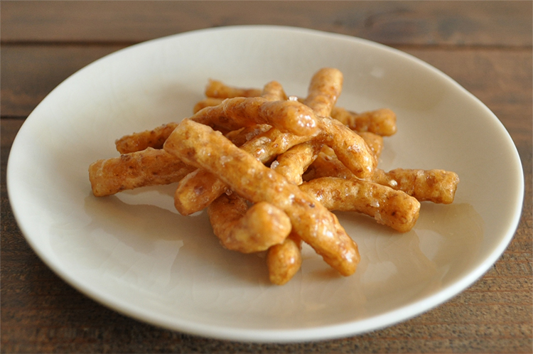 結晶塩の食感がアクセント 甘じょっぱい塩かりんとう(撮影/辻村耕司)