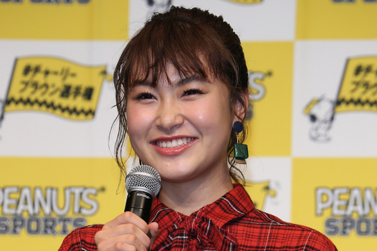 村上佳菜子 バラエティー慣れすぎで浅田真央と共演不可 Newsポストセブン 村上佳菜子 バラエティー慣れすぎで浅田真央と共演不可 Newsポストセブン