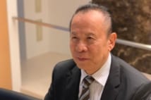 カジノ王・岡田和生氏　「妻と息子に会社を追放されるまで」